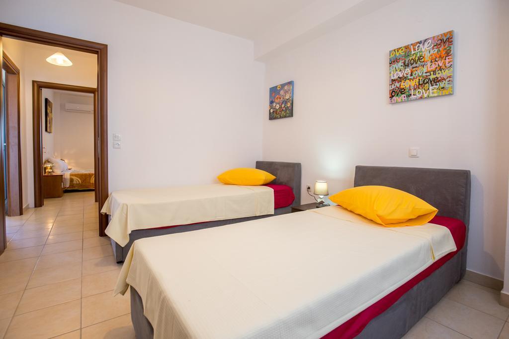 Grande Apartments Limenaria  Buitenkant foto